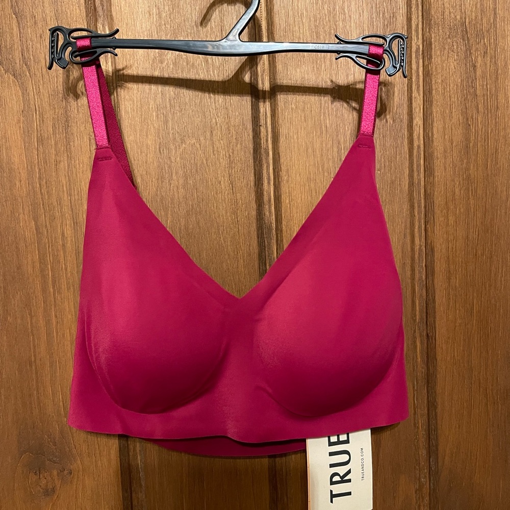 NWT True & Co True Body Convertible Bralette S